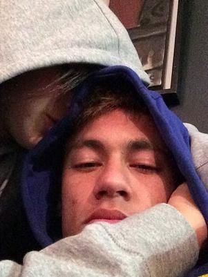 Neymar afastou os rumores de trmino do namoro com Bruna