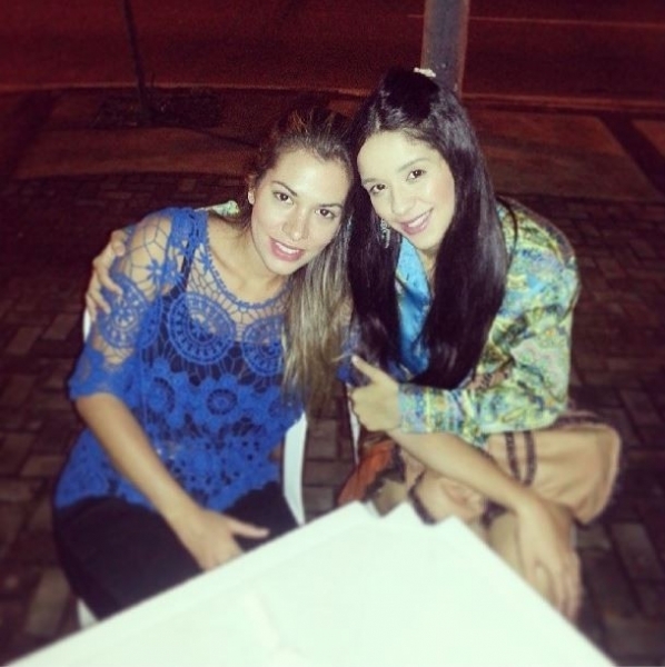 Adriana e a amiga Lalai Lima