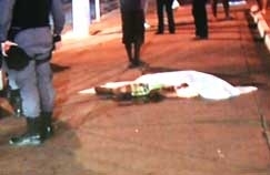 Um dos corpos, que foi localizado no bairro So Mateus, ainda aguarda identificao no Instituto de Medicina Legal (IML)