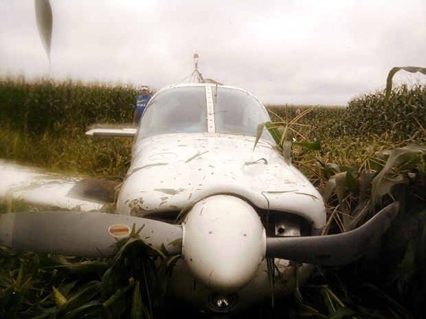 Avio de pequeno porte fez pouso forado em Sinop.
