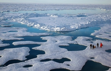 Cientistas da NOAA durante expedio ao rtico realizada em 2005