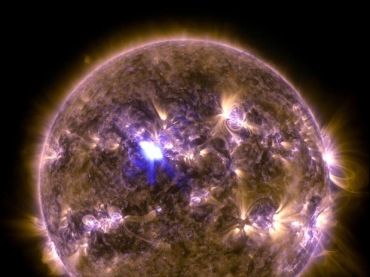 Na ltima quinta-feira, modelos experimentais de pesquisa da Nasa mostraram que as exploses comearam a emitir as part