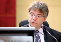 O conselheiro Luiz Henrique Lima, relator das contas da Secretaria de Sade no julgamento do ano passado
