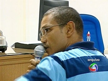 Ex-policial Clio Alves de Souza  acusado de tentar matar um oficial da PM.