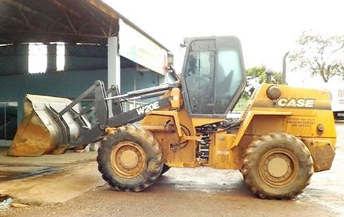 Um dos caminhes apreendidos e que continua sob custdia da Justia