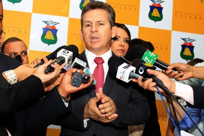 Mauro Mendes alega que salrios dos secretrios esto 