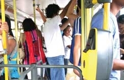 Na deciso, juiz tambm penaliza Municpio a pagar R$ 50 mil por dia, caso no haja cumprimento do prazo