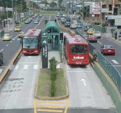O BRT (Bus Rapid Transit) de Cuiab funcionaria como um complemento para o VLT (Veculo Leve sobre Trilhos)