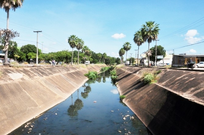 Obras da Avenida 8 de Abril devem ser conclu�das at� julho deste ano