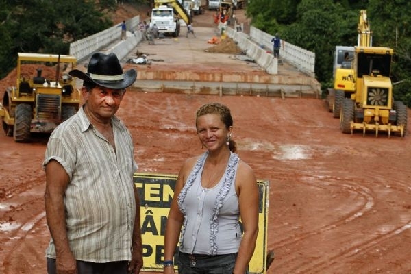 Construo de ponte beneficiou centenas de moradores na regio do Coxip