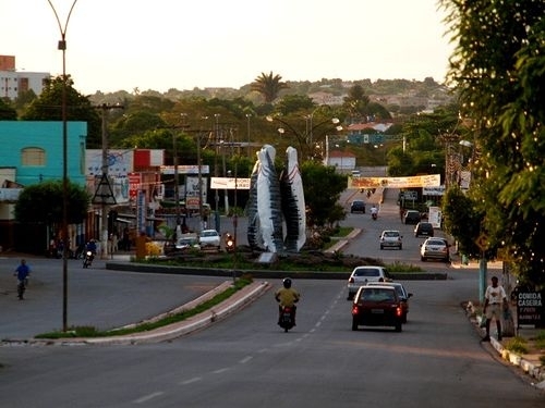 Av deu um bengalada na cabea do suspeito