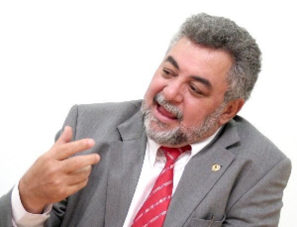 Prefeito Percival Muniz cancelou posso dos concursados