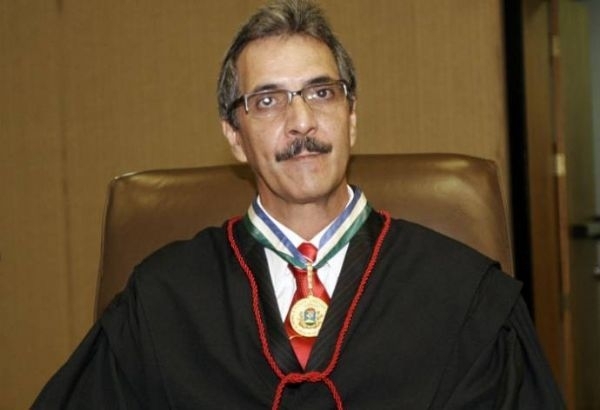 Um dos mais altos sal�rios do TJMT j� foi acusado de vender senten�as no TRE-MT