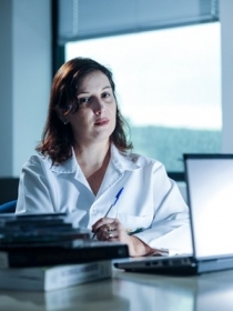 Francismari Barbin estuda os aspectos culturais que resultam na associa��o positiva entre m�sica e �lcool.