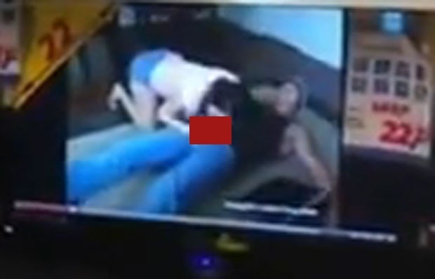 TVs mostraram mulher fazendo sexo oral em um homem