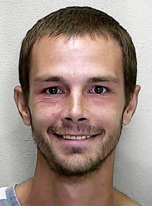 Carlos Romero foi acusado de fazer sexo com uma jumenta