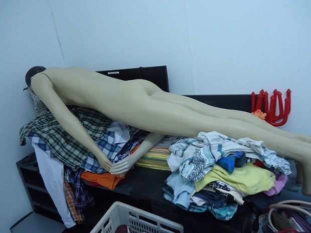 Grupo abriu duas lojas de sex shop e comprou mveis na cidade.