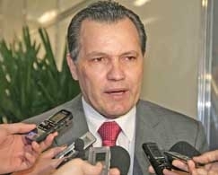 Silval acredita que os problemas ocorridos este ano sero evitados com a LOA de 2013