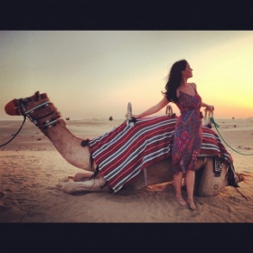 Katy Perry posta foto em Dubai 