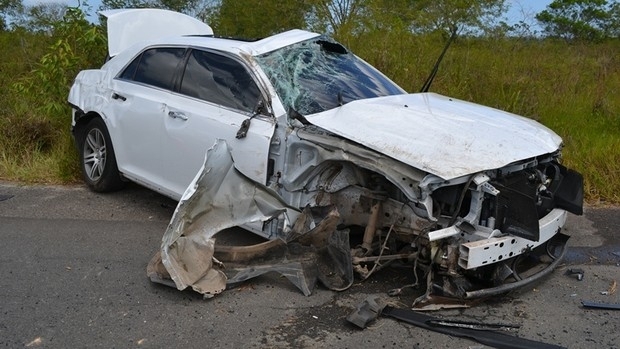 Carro de Anselmo Ramon ficou totalmente destrudo