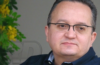 Pedro Taques apresentou PEC no Senado