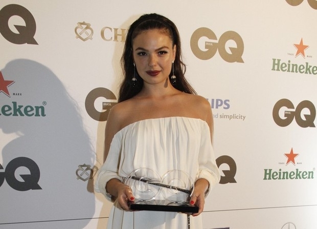 Isis Valverde em prmio no Rio