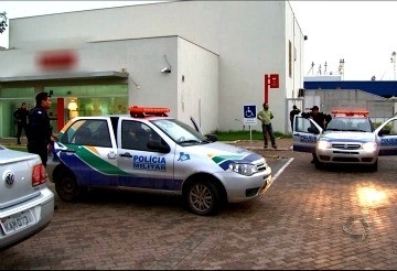 Banco foi assaltado nesta sexta-feira 