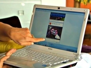 Me mostra imagem de perfil da filha que foi invadido em site de relacionamento