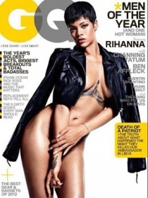 A cantora s aparece com um casaco cobrindo os seios