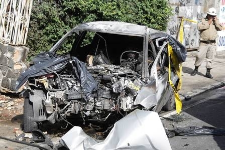 Carro explode na Zona Norte do Rio