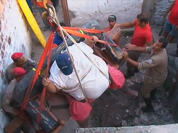 Resgate durou cerca de quatro horas e meia em Amlia Rodrigues, na BA