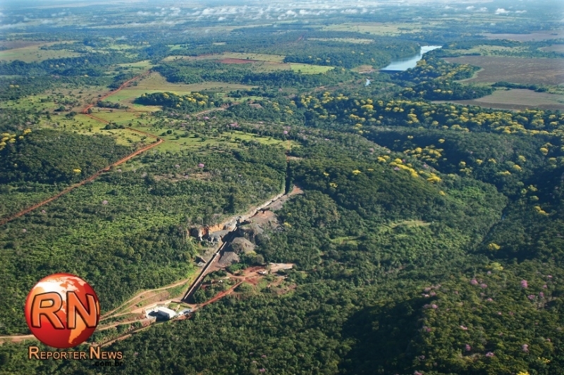 Vista area da ara onde est instalada a PCH Santana I
