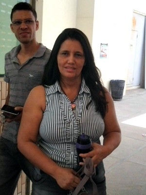 Lia foi uma das primeiras a deixar local de prova do Enem, em Cuiab