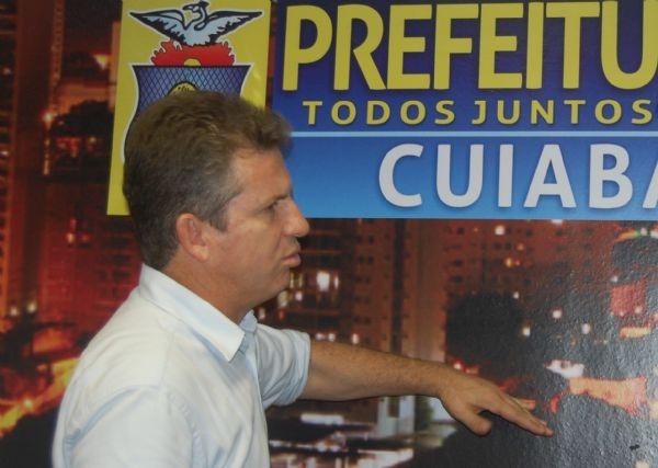 Mauro Mendes comeou a detalhar primeiras medidas para assumir mandato