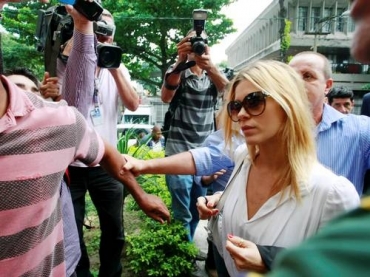 A atriz Carolina Dieckmann na Delegacia de Repress�o aos Crimes de Inform�tica, no Centro do Rio, em maio deste aano