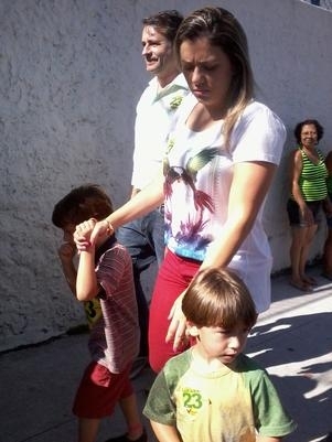 Luciano Rezende vota pela manh� e fala nos desafios como prefeito de Vit�ria