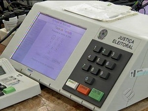 Ao todo, s�o usadas mais de mil urnas na elei��o em Cuiab�.