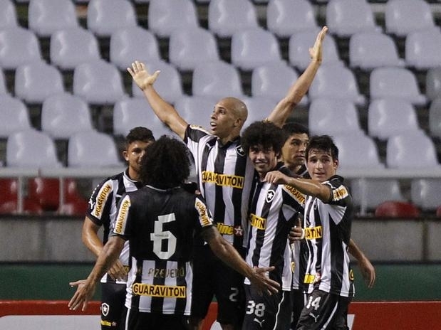 Equipe carioca goleou o lanterna neste s�bado, no Est�dio do Engenh�o