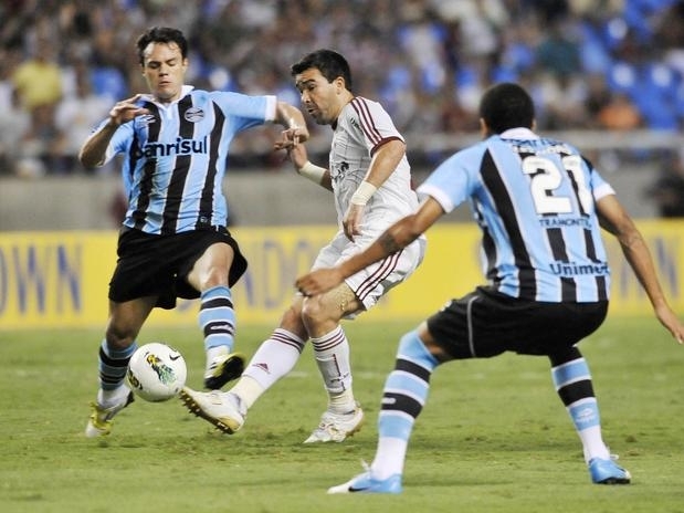 Fluminense conseguiu reao relmpago, mas sofreu gol do empate no final do jogo