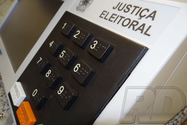 Apenas os eleitores de Cuiab voltam s urnas no segundo turno