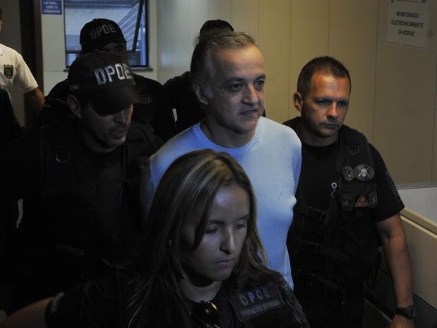 Deciso do TRF-1 no deve tirar Carlinhos Cachoeira da priso