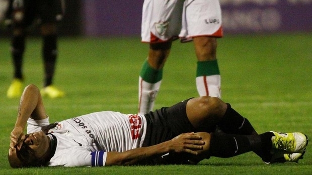 Emerson se machuca contra a Portuguesa