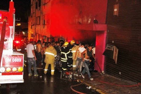 Maior parte das vtimas morreu asfixiada com fumaa txica