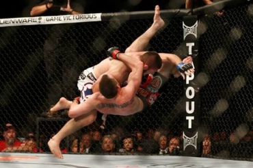 Nurmagomedov  especialista em aplicar quedas nos rivais