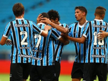 Everton, camisa 7, j  alvo de europeus