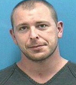 David Bastin foi flagrado fumando maconha em sala de parto nos EUA