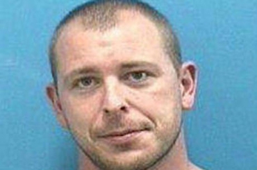 Bastin nasceu na cidade de Jupiter, mas anda no mundo da Lua