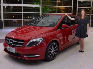 Mercedes-Benz lanou oficialmente o Classe B