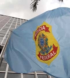 Servidores querem que o salrio seja compatvel com as carreiras federais de ensino superior e a ampliao do quadro de