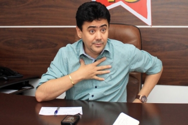 O ex-secret�rio Eder Moraes, um dos alvos de busca e apreens�o da PF